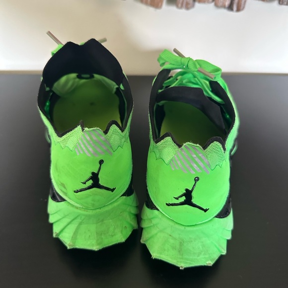 Nike Jordan Trunner - Picture 3 of 5